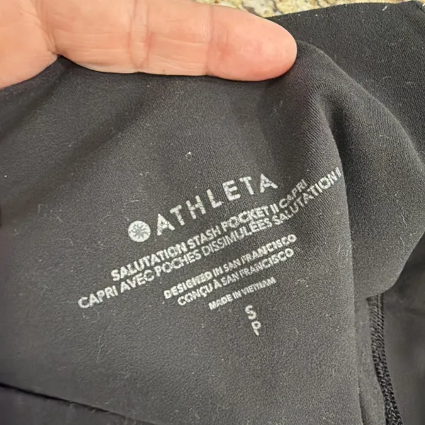 Athleta Salutation Stash Capri Leggings 2 Pair Lot Black Women's Small Pockets - Image 4