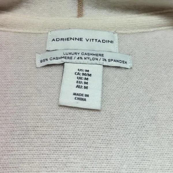 Adrienne Vittadini luxury cashmere shawl sweater in size M. - Image 4