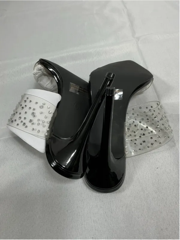 Woman’s New Wild Diva Carmy Slip On Stiletto Mules Size 7 Black Stud Accents - Image 6