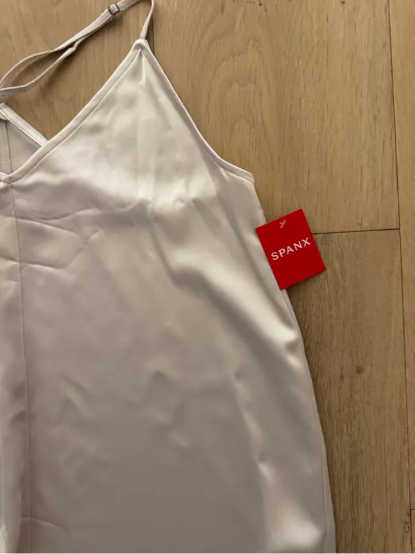 NWT Spanx V-Neck Satin Cami Top - Image 4