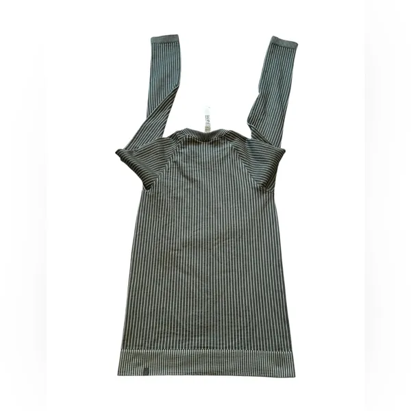 Lululemon Restless Pullover Top Seamless Athleisure Run Activewear Casual - Image 5