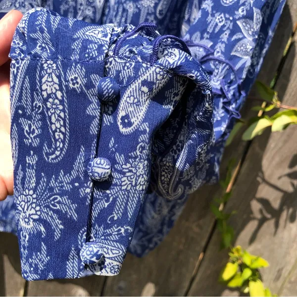 Ann Taylor Blue Paisley with ruffles Top Blouse M - Image 8