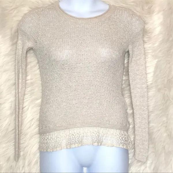 Hollister Oatmeal Lace Trim Sweater XS Lightweight Crewneck - Image 3