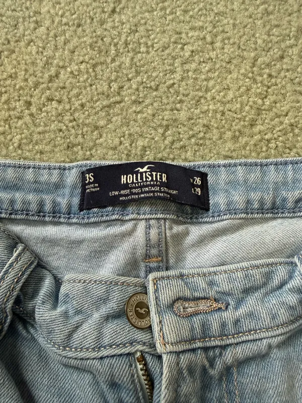 Women’s Hollister Jeans - Image 3