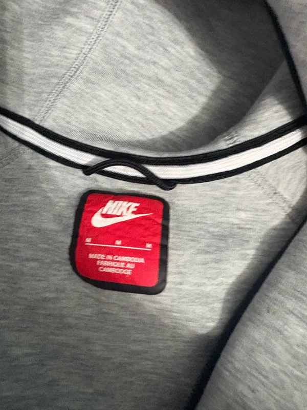 Nike Tech Fleece - Image 4
