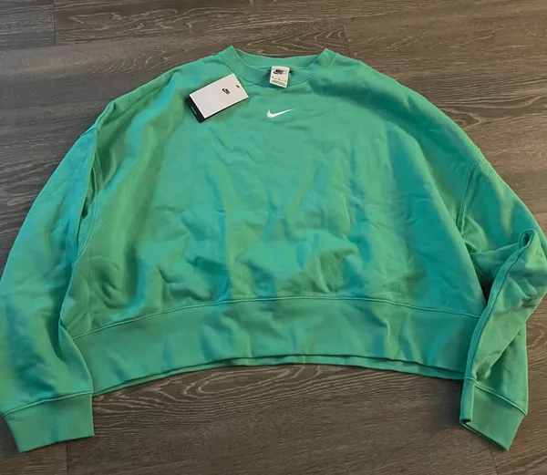Nike NWT Green Crewneck sleeve sweatshirt. Size XL - Image 7