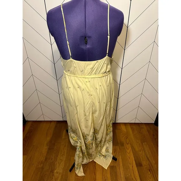 Urban Outfitters Yellow Floral Handkerchief Spaghetti Strap Midi Dress Large - Image 3