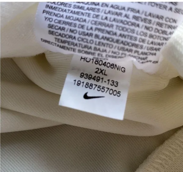 Nike Pullover - Image 4