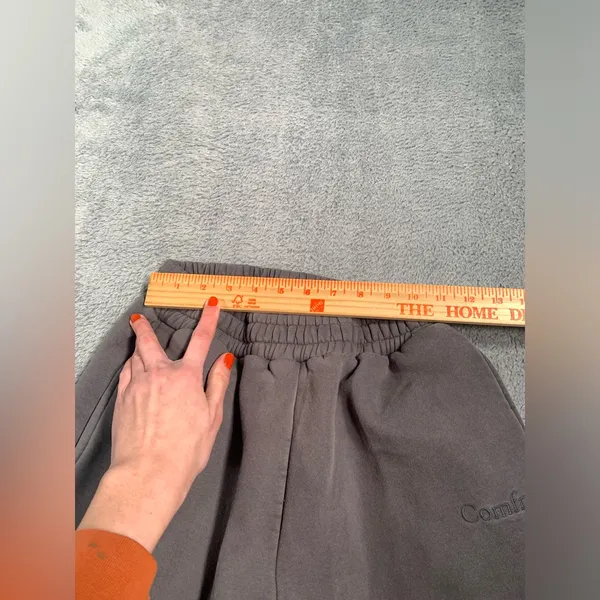 Comfrt Gray Sweatpants medium - Image 6