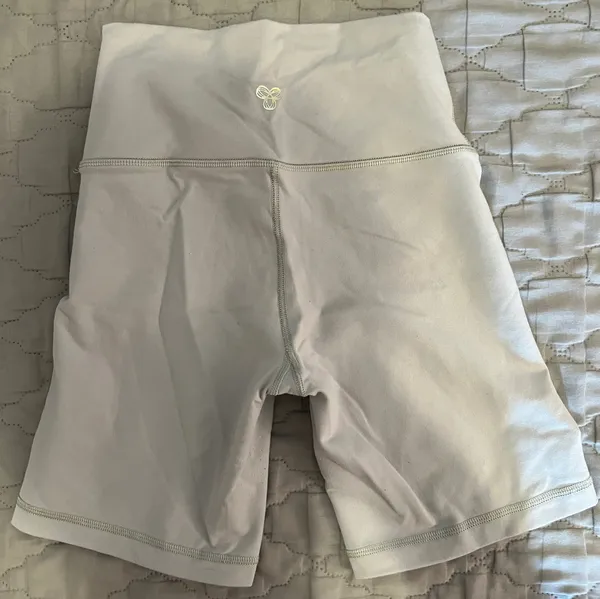 Aritzia Biker Shorts - Image 2