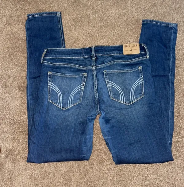 Hollister Skinny Jeans - Image 3