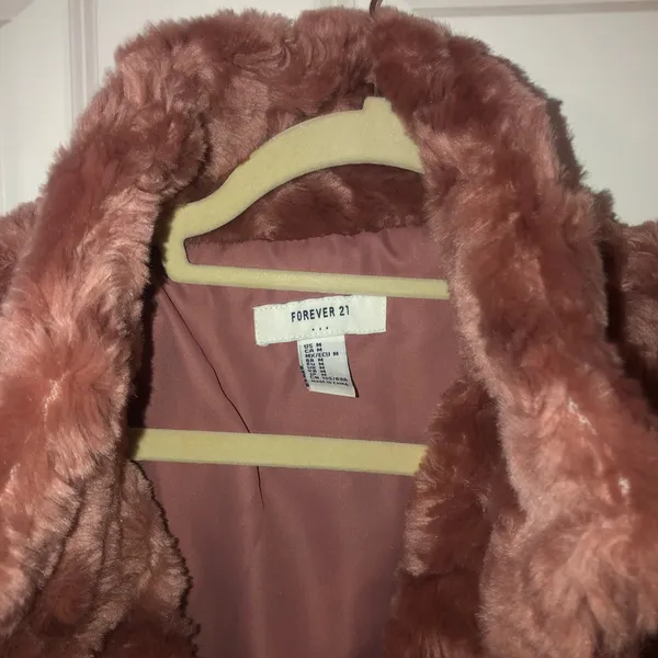pink fur coat - Image 2