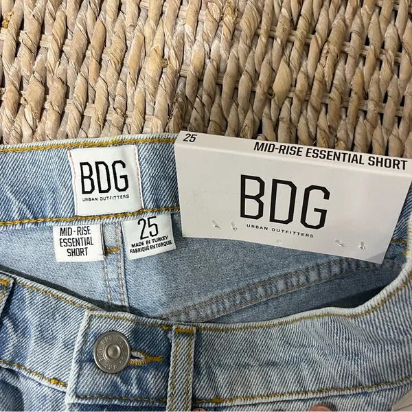 BDG Urban Outfitters‎ Denim Essential Midrise Esse Shorts 25 Blue Wash Cutoff - Image 5