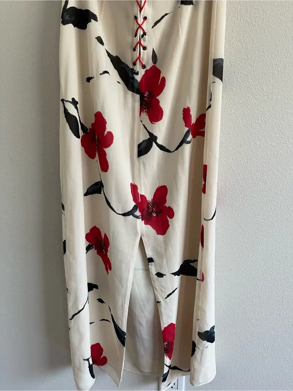 Floral Midi Skirt in Cream with Red Blooms - Image 4