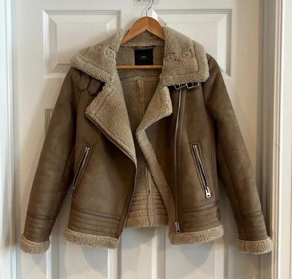 Zara Women's Tan Faux Suede Biker Jacket - Image 6