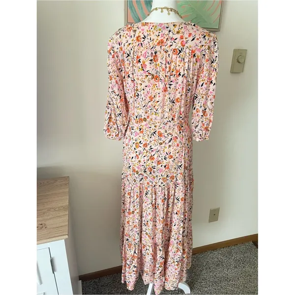 Petal + Pup Kelda Midi Maxi Floral Dress in Size Large - Image 4