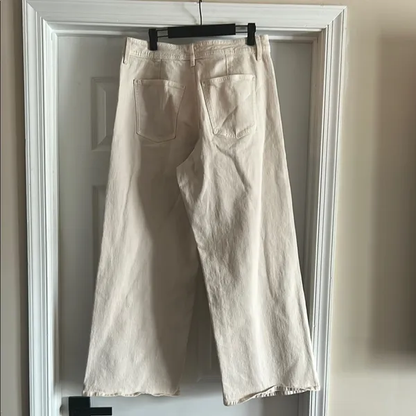 Universal Threads NWOT Cream Wide-Leg Ankle Jeans - Image 5