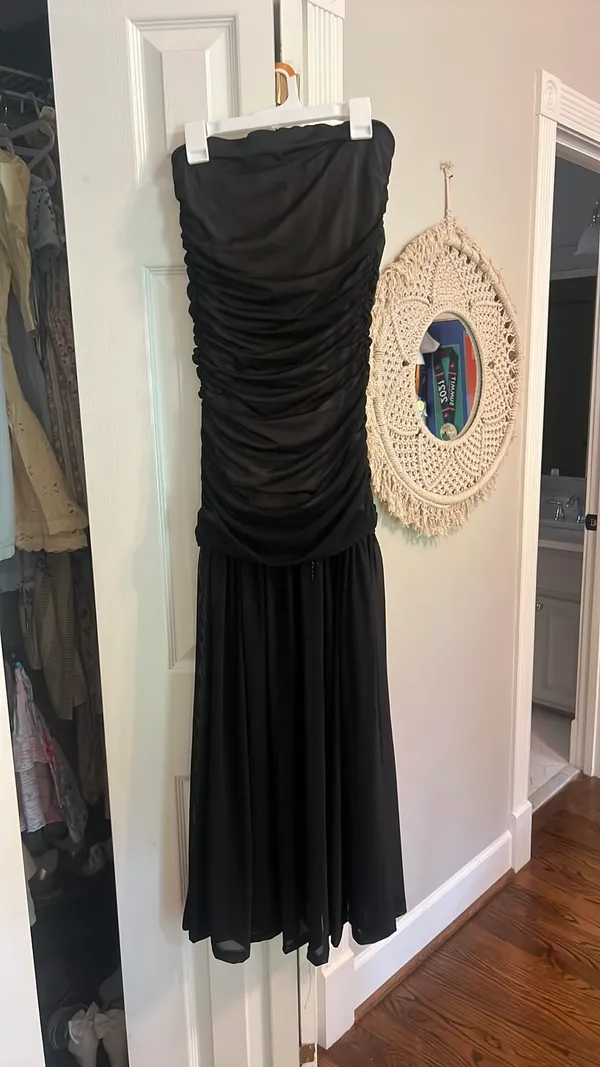 Olivaceous Black strapless Dress - Image 4