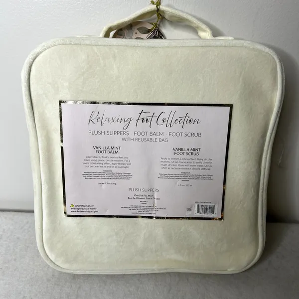 Enchante Accessories Slippers Foot Balm Scrub Bag Gift Set - Image 4
