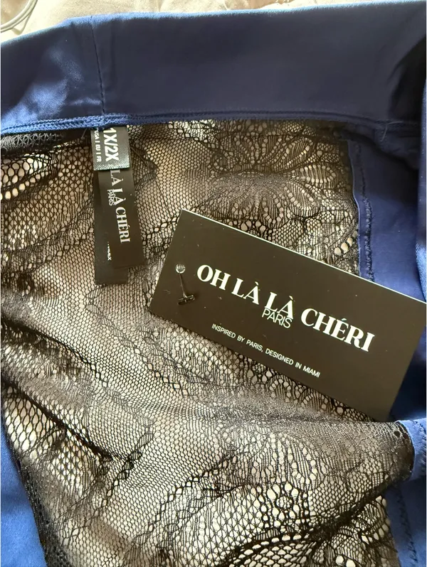 OH La la Cheri Saskia Satin And Luce Robe - Image 6