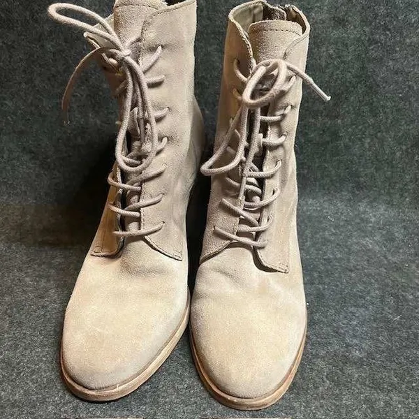 Dolce Vita Lace Up Heeled Ankle Boots Women's‎ Taupe Suede Leather Stacked Heel - Image 2