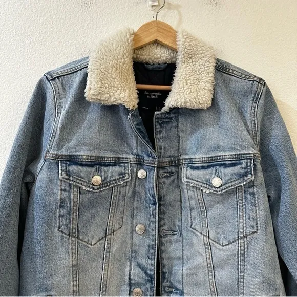 Abercrombie‎ & Fitch Denim Trucker Jacket Sherpa Collar Size Small Blue - Image 2