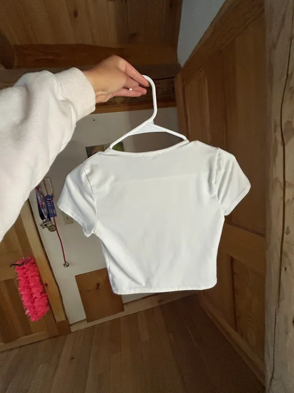 White Crop Top🤍 - Image 3