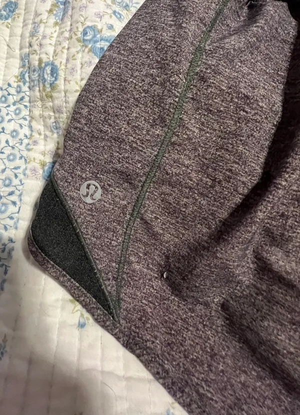 Lululemon Hotty hot shorts - Image 3