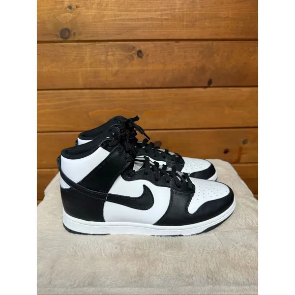Nike Womans Dunk High Retro sneakers black/ white "Panda" Sz 9.5 DD1869-103 - Image 2