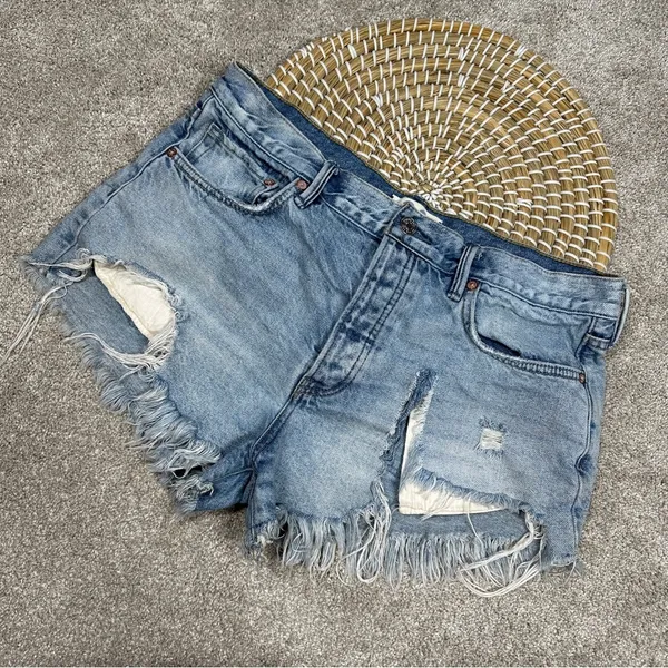 Free People We The Free Jean Mini Short Distressed Cut Off Button Fly Size 30 - Image 2