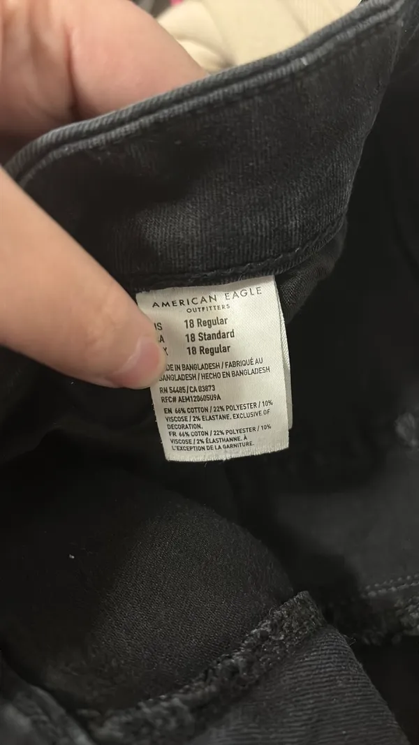 American Eagle Jeans - Image 6