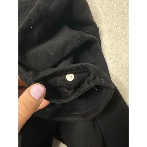 Lululemon Black Capri Leggings Size 10 – Ruched Hem & Fold Over Waistband - Image 6