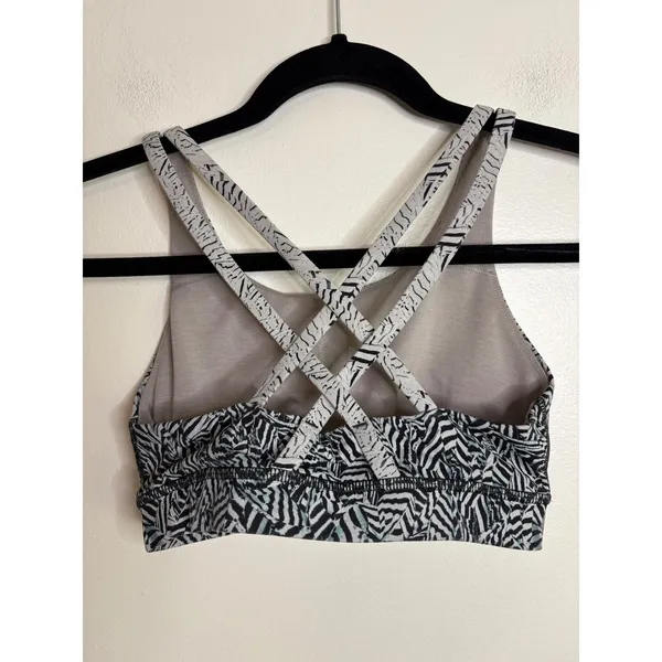 Lululemon Energy Bra Size 4‎ Grey Black Zebra Print Strappy Back Sports Bra - Image 2