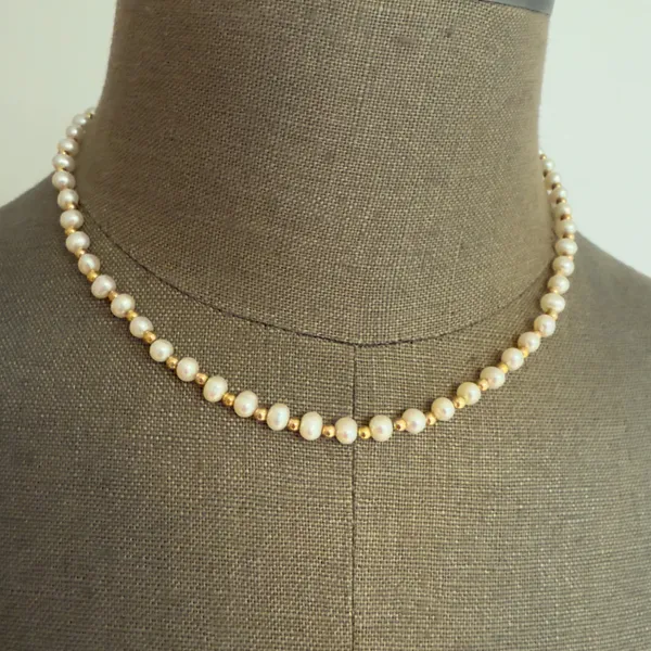 Five Pieces Costume Chains Gold - Image 7