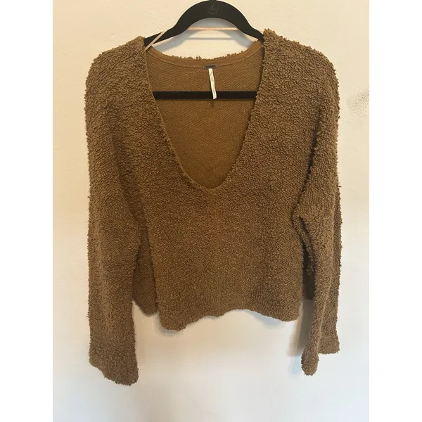 Free People Fuzzy Popcorn V-Neck Sweater Size Large Cropped Slouchy Boho Casual - Image 2