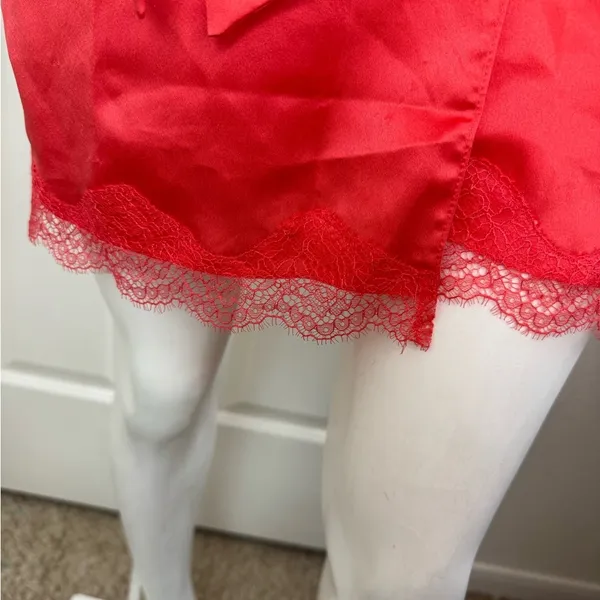 Victoria's Secret sexy satin robe Lace shoulder Red Size SX. I#164 - Image 6