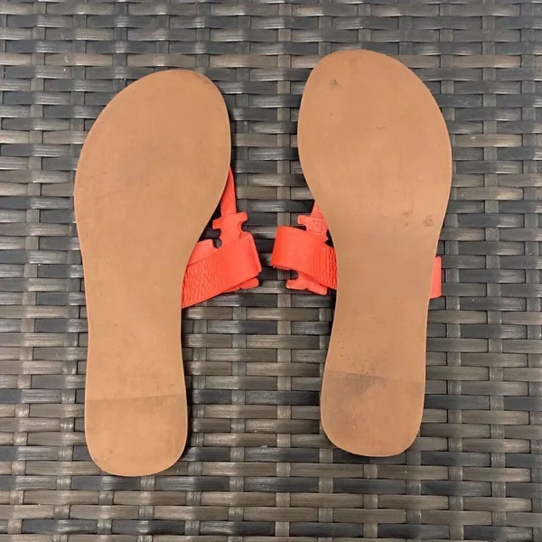 Tory Burch Tong Poppy Coral Sandals - Image 6