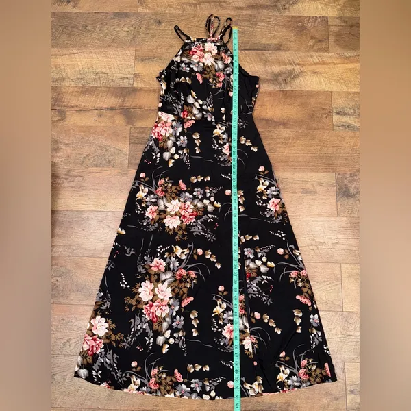 SheIn Black and Pink Floral Print Split Thigh Halter Maxi Dress with Slit - Image 13