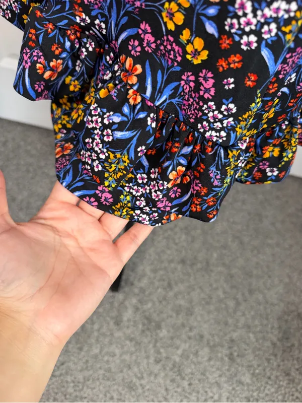 CeCe Floral V-Neck Ruffle Hem Mini Dress Size S NWT $89 - Image 6