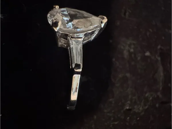Pear Drop Clear Crystal Ring with Baguette Shoulders Sterling Silver - Image 2