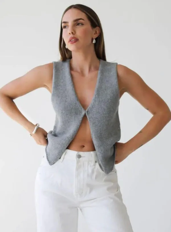 Rumored Trending Grey Knit Vest - Image 2