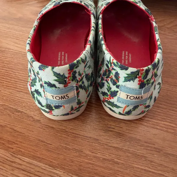 Tom’s Size 7 Mint Holly Jolly Slip Ons - Image 5