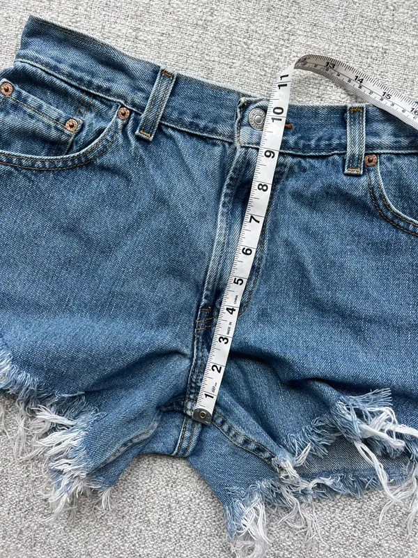 Levis Shorts - Image 6