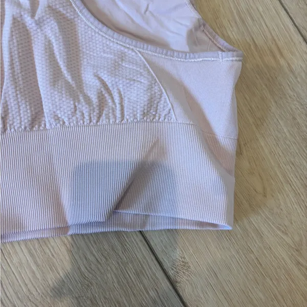 Lululemon high neck sports bra - Image 5