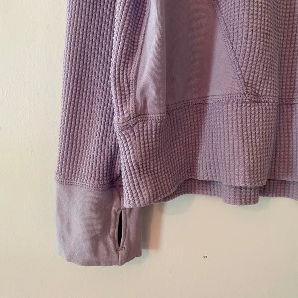 Aerie Purple Thermal Waffle Knit Long Sleeve Shirt Loungewear Women size Medium - Image 4