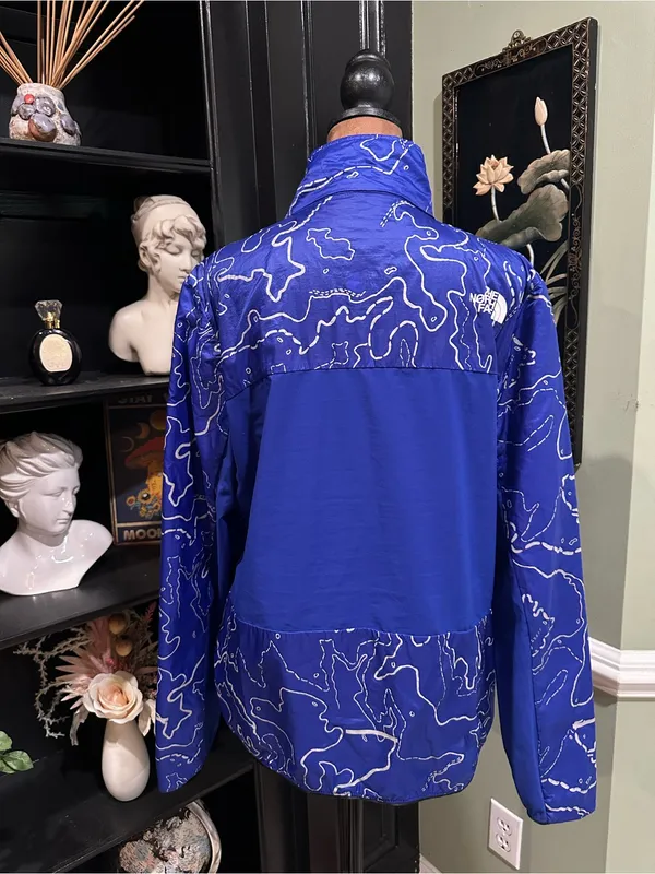 The North Face Blue & White Topographic Map Windbreaker – Size Large - Image 5