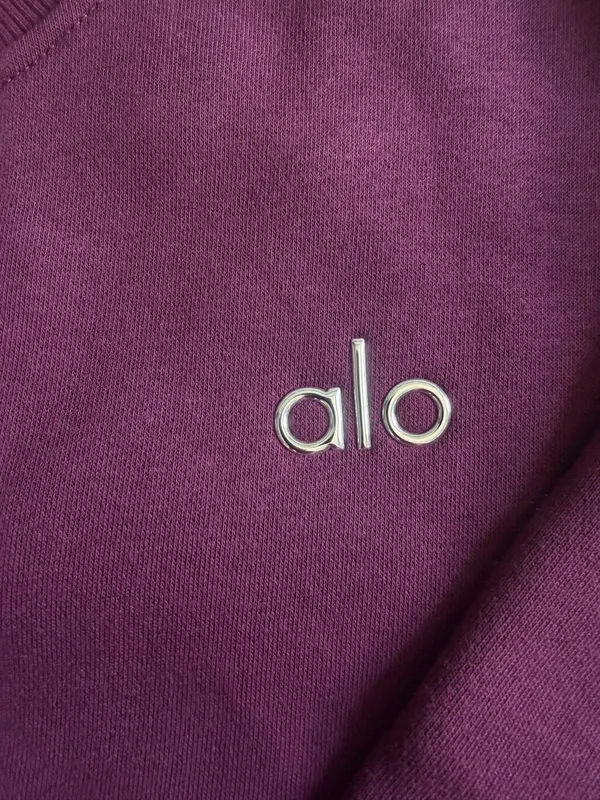 Alo accolade burgundy crewneck - Image 2