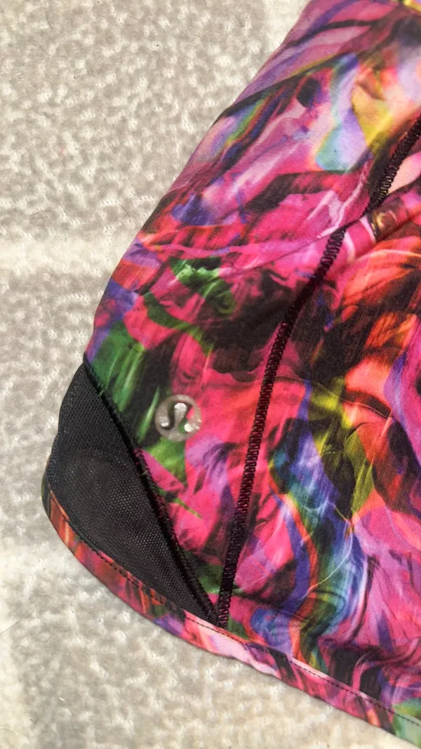 Lululemon Hotty Hot 2.5" Low-Rise - Image 3