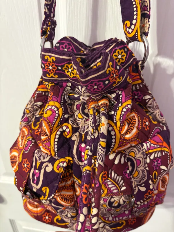 Vera Bradley Quilted Paisley Bucket Shoulder Bag Drawstring Zip Pockets - Image 5