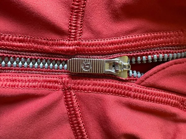 Lululemon Red‎ Half-Zip Athletic Pullover Jacket Women’s Front On the Pack Sz 10 - Image 6